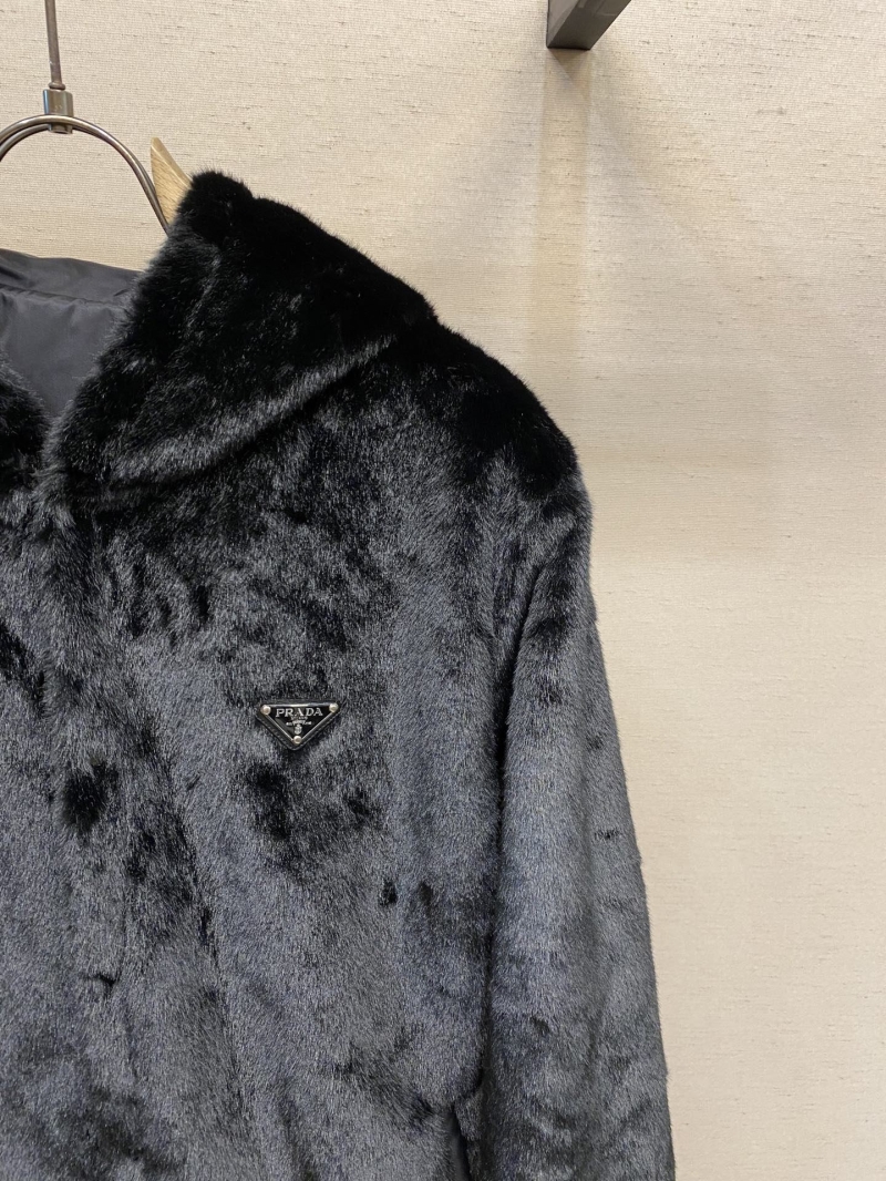 Pra*a outwear